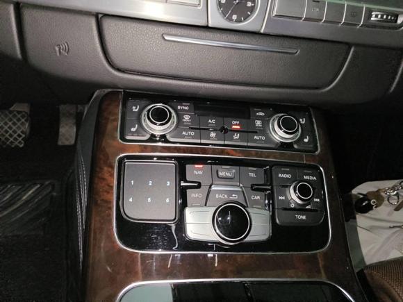 [上海·沪B] 二手奥迪奥迪A82016款 A8L 45 TFSI quattro豪华型