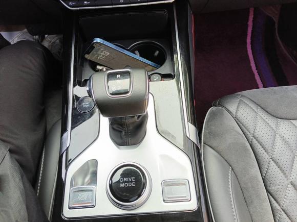 [成都·川F] 二手红旗红旗HS52019款 2.0T 智联旗享四驱版