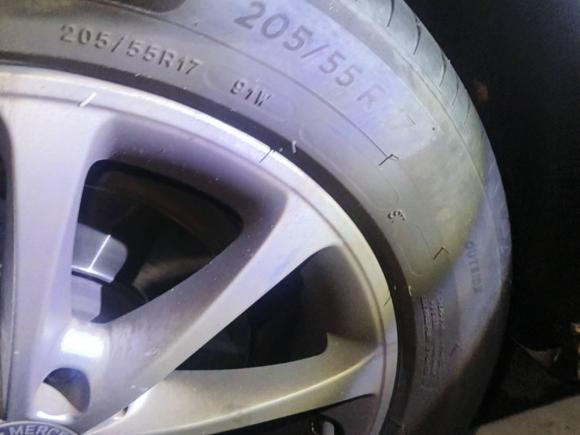 [南昌·赣A] 二手奔驰奔驰A级2021款 A 200 L 运动轿车时尚型