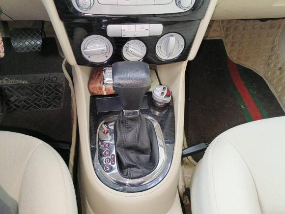 [西安·陕A] 二手大众朗逸2008款 1.6L 自动品悠版
