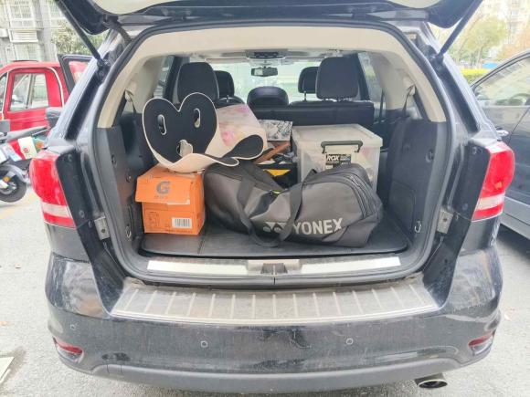 [上海·沪A] 二手道奇酷威2013款 2.4L 两驱尊尚版