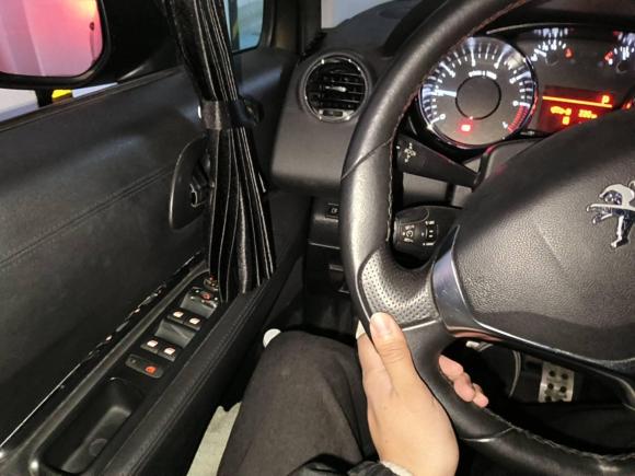 [杭州·浙A] 二手标致标致30082013款 2.0L 自动潮流版