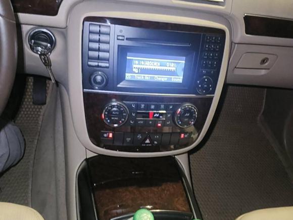 [广州·粤A] 二手奔驰奔驰R级2010款 R 300 L 商务型