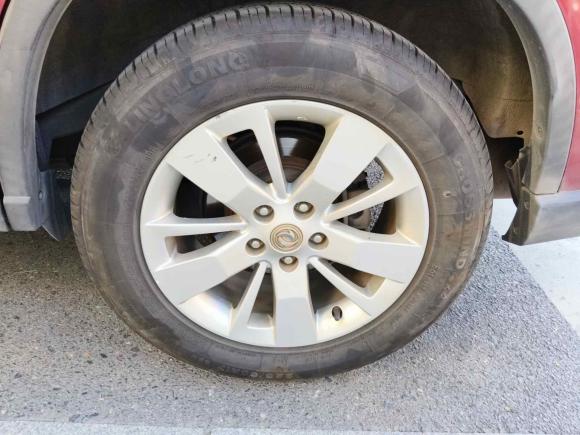 [南昌·赣A] 二手东风风度东风风度MX62015款 2.0L CVT两驱卓越版