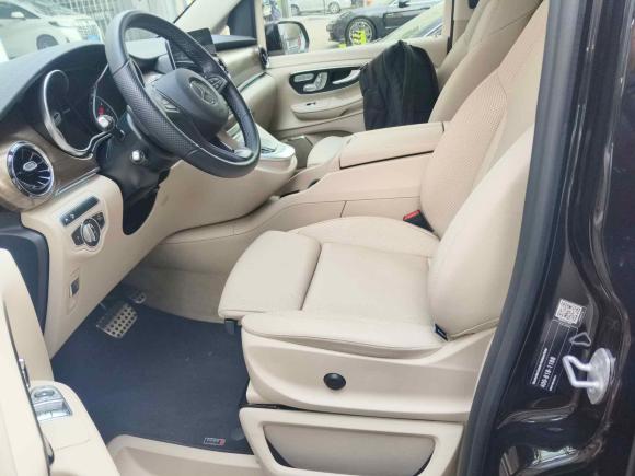 [成都·川G] 二手奔驰奔驰V级2022款 V 260 L 长轴距豪华版