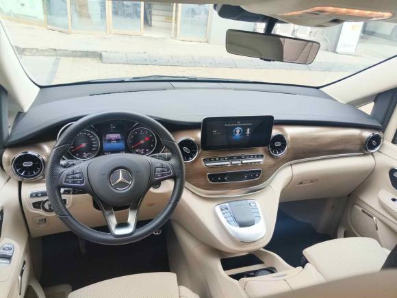 [成都·川G] 二手奔驰奔驰V级2022款 V 260 L 长轴距豪华版