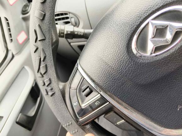 [杭州·浙A] 二手上汽大通MAXUS新途V802018款 2.5T 6挡手动精英版长轴中顶7/10座