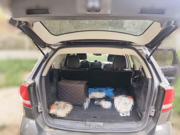 [西安·陕U] 二手道奇酷威2013款 2.4L 两驱尊尚版