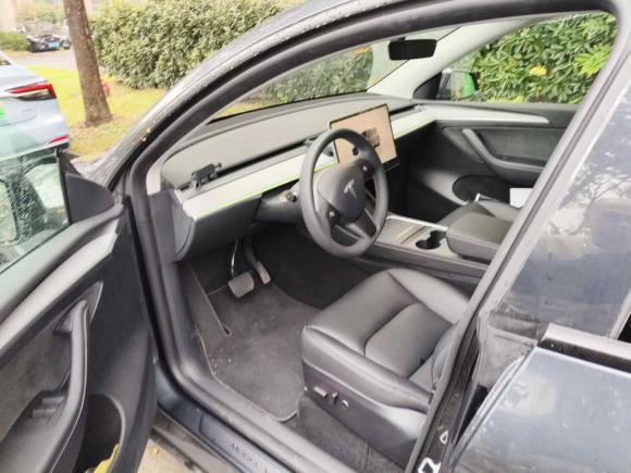 [上海·沪A] 二手特斯拉Model Y2024款 后轮驱动版