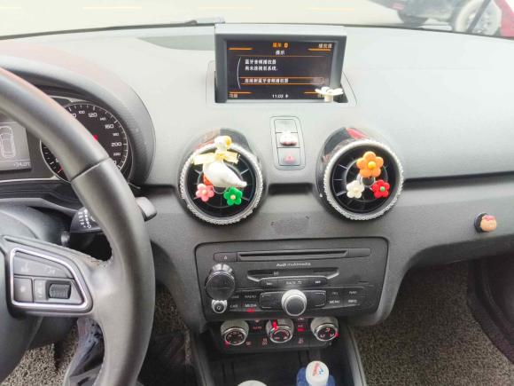 [上海·赣L] 二手奥迪奥迪A12013款 30 TFSI Sportback Ego