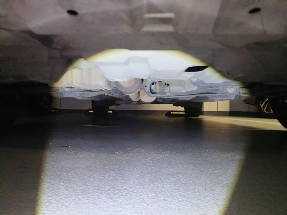[深圳·粤X] 二手丰田YARiS L 致炫2015款 1.5E 自动魅动版