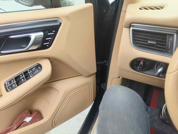 [上海·沪A] 二手保时捷Macan2016款 Macan 2.0T