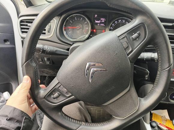 [西安·陕U] 二手雪铁龙雪铁龙C3-XR2015款 1.6L 自动先锋型