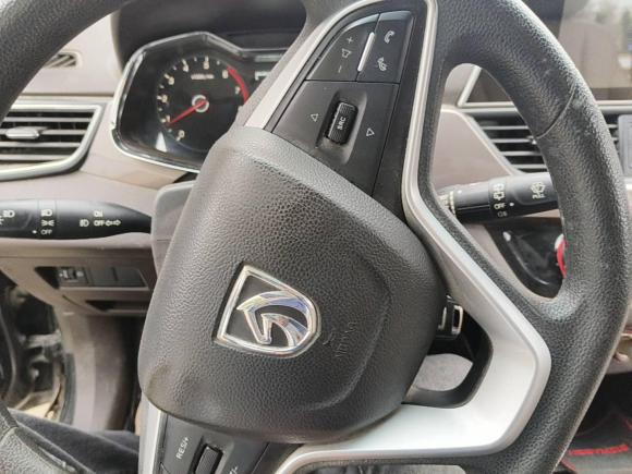 [上海·沪C] 二手宝骏宝骏310W2017款 1.5L 手动时尚型 国V