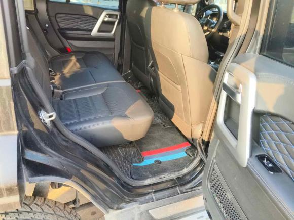 [济南·鲁J] 二手北京越野北京越野BJ402024款 2.0D 刀锋英雄荣耀版