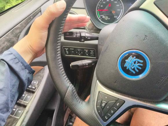 [广州·粤A] 二手比亚迪秦新能源2017款 1.5T 尊贵型