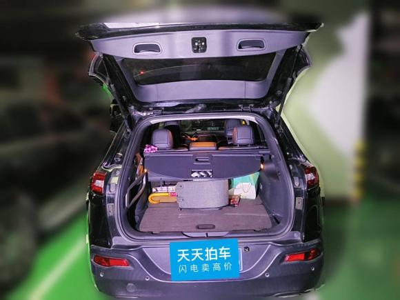 [青岛·鲁U] 二手Jeep自由光2016款 2.4L 领先版