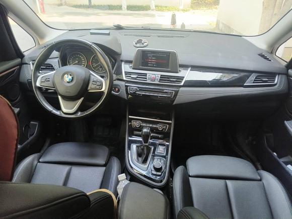 [南京·苏A] 二手宝马宝马2系多功能旅行车2015款 218i 运动设计套装