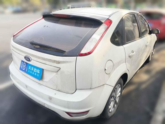 [成都·粤B] 二手福特福克斯2012款 两厢经典 1.8L 自动时尚型