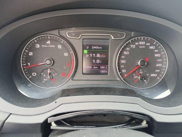 [深圳·粤B] 二手奥迪奥迪Q32013款 35 TFSI quattro 技术型