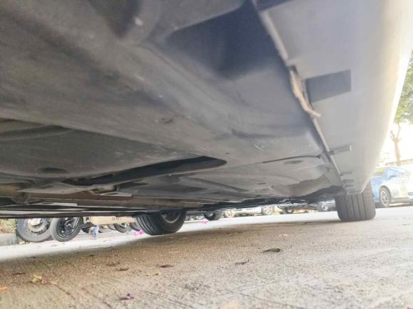 [广州·粤B] 二手雪铁龙雪铁龙C52013款 2.3L 自动尊驭型