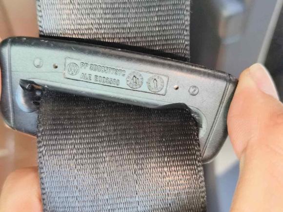 [青岛·鲁B] 二手大众辉腾2011款 3.6L V6 4座加长Individual版