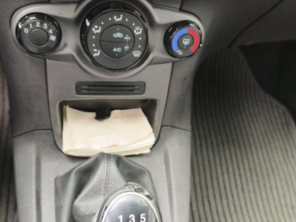 [上海·沪A] 二手福特嘉年华2013款 三厢 1.5L 手动风尚型