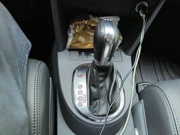 [上海·鄂F] 二手大众途安2013款 1.4T DSG睿智版5座