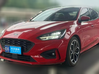 福特福克斯2019款 三厢 EcoBoost 180 自动ST Line