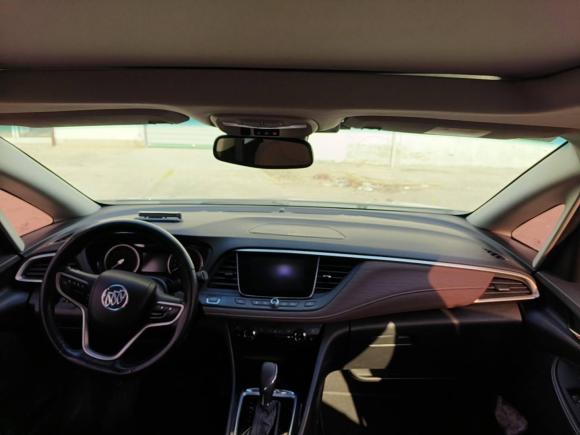 [上海·沪A] 二手别克别克GL62018款 18T 6座尊贵型