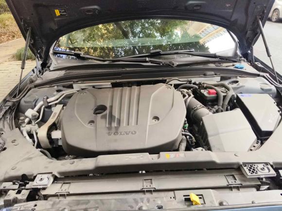 [苏州·苏U] 二手沃尔沃沃尔沃S602023款 B4 智逸豪华版