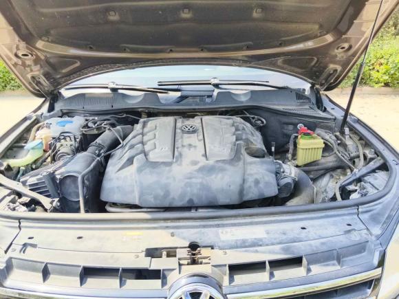 [济南·鲁A] 二手大众途锐2011款 3.0TDI 柴油标配型