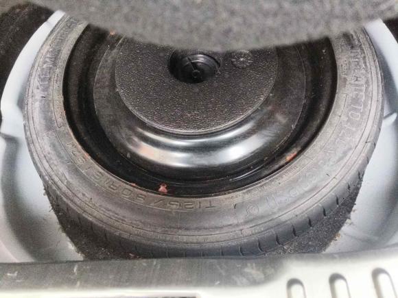 [武汉·鄂A] 二手福特福克斯2012款 两厢 2.0L 自动豪华运动型