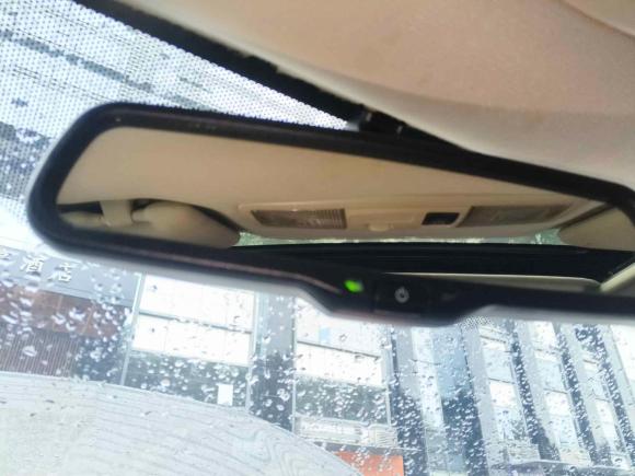 [深圳·鄂B] 二手三菱欧蓝德2018款 2.0L 两驱荣耀版 5座