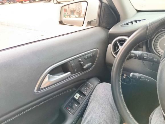 [无锡·苏B] 二手奔驰奔驰GLA2015款 GLA 200 动感型