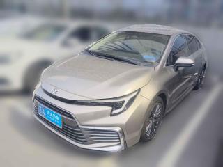 丰田凌尚2023款 2.0L 豪华版