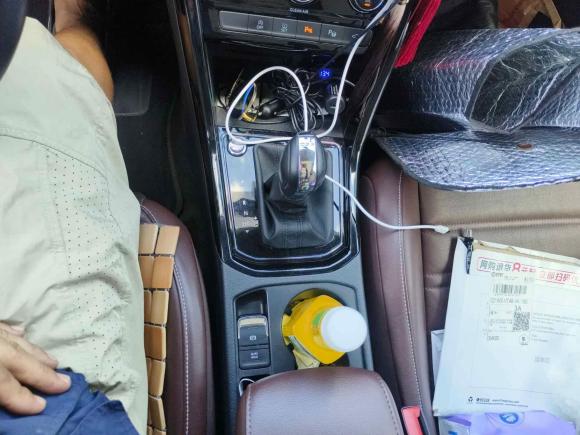 [上海·沪J] 二手大众途安2016款 途安L 280TSI DSG豪华版