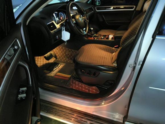 [无锡·沪C] 二手大众途锐2011款 3.0TSI 标配型