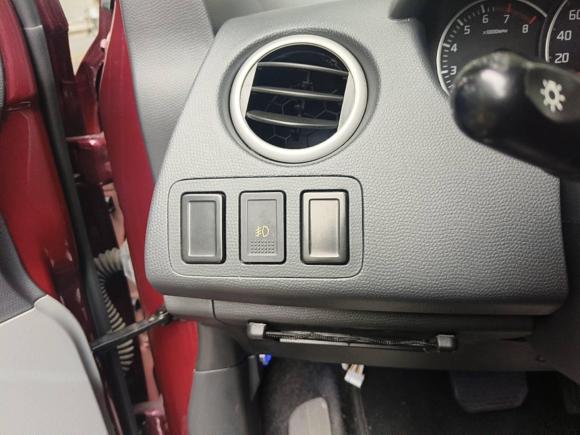 [深圳·粤B] 二手铃木雨燕2013款 1.5L 自动20周年限量版