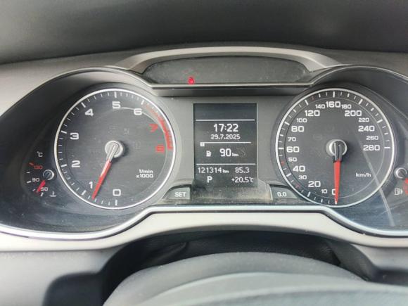 [上海·沪C] 二手奥迪奥迪A4L2015款 30 TFSI 自动舒适型