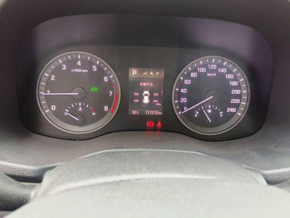 [南京·苏A] 二手现代途胜2015款 1.6T 双离合两驱智能型