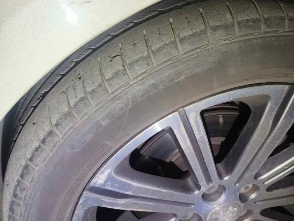 [武汉·鄂A] 二手标致标致4082014款 1.8L 自动豪华版