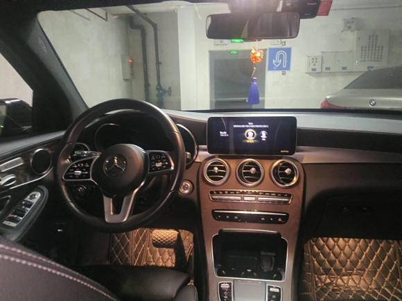 [广州·粤A] 二手奔驰奔驰GLC2020款 改款 GLC 260 L 4MATIC 豪华型