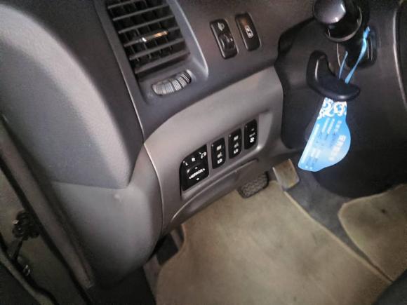 [广州·粤A] 二手丰田普瑞维亚2004款 2.4L AT