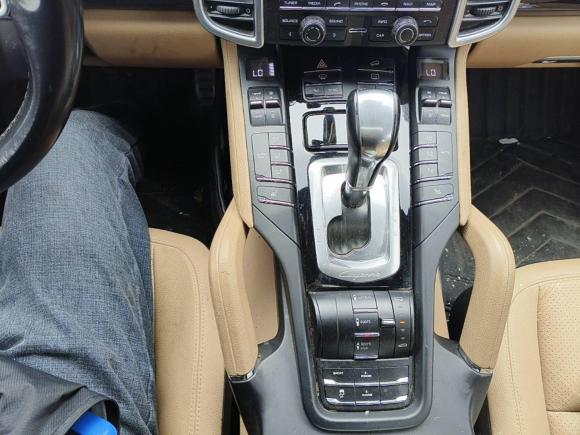 [义乌·浙G] 二手保时捷Cayenne新能源2015款 Cayenne S E-Hybrid 3.0T