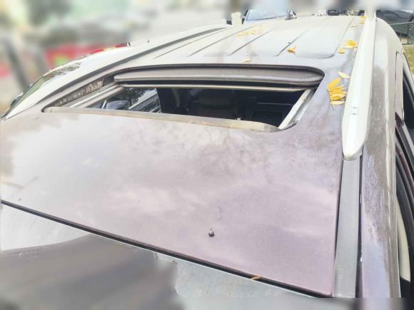 [济南·鲁A] 二手江铃驭胜S3502016款 2.0T 自动四驱汽油豪华天窗版5座