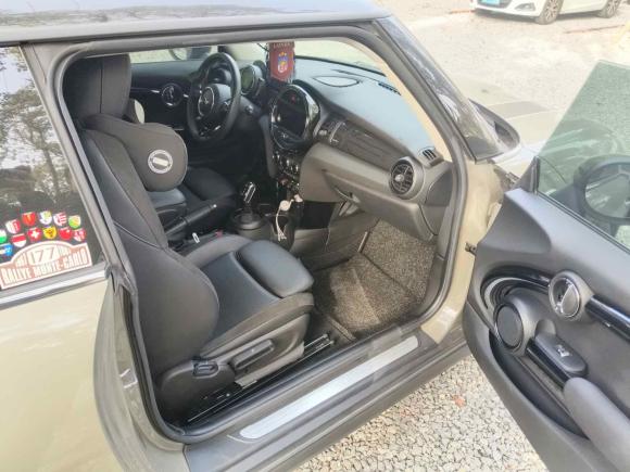 [上海·粤F] 二手MINIMINI2018款 1.5T COOPER 艺术家