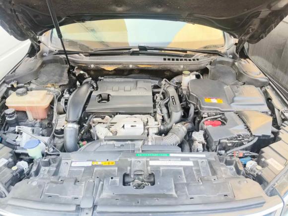 [上海·沪D] 二手东风风神东风A92016款 1.8T 尊贵型