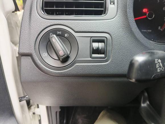 [广州·黑E] 二手大众Polo2014款 1.4L 手动风尚版