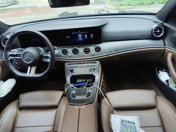 [无锡·苏B] 二手奔驰奔驰E级2022款 改款 E 300 L 运动时尚型